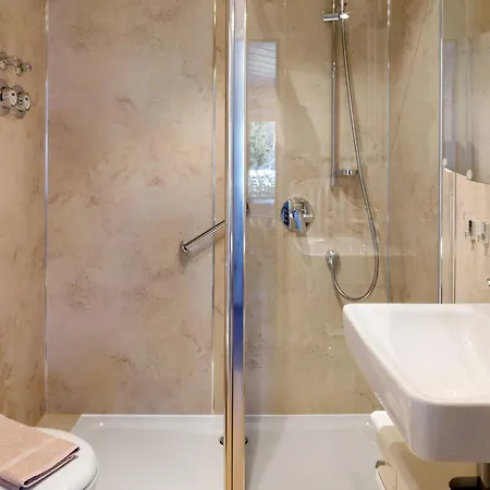 Oskar Im Baerenhuesli *