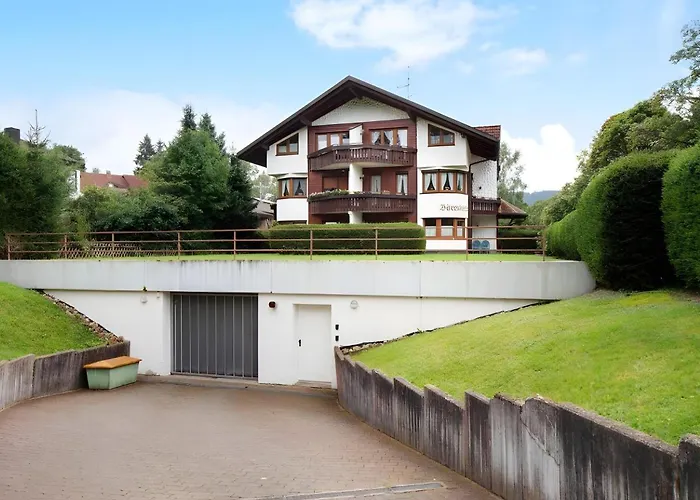 Oskar Im Baerenhuesli * Titisee-Neustadt